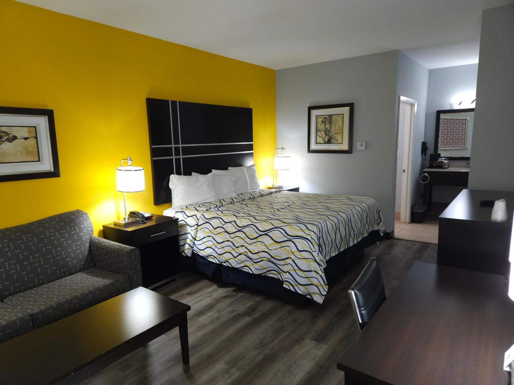 Executive Inn And Suites Tyler Bagian luar foto