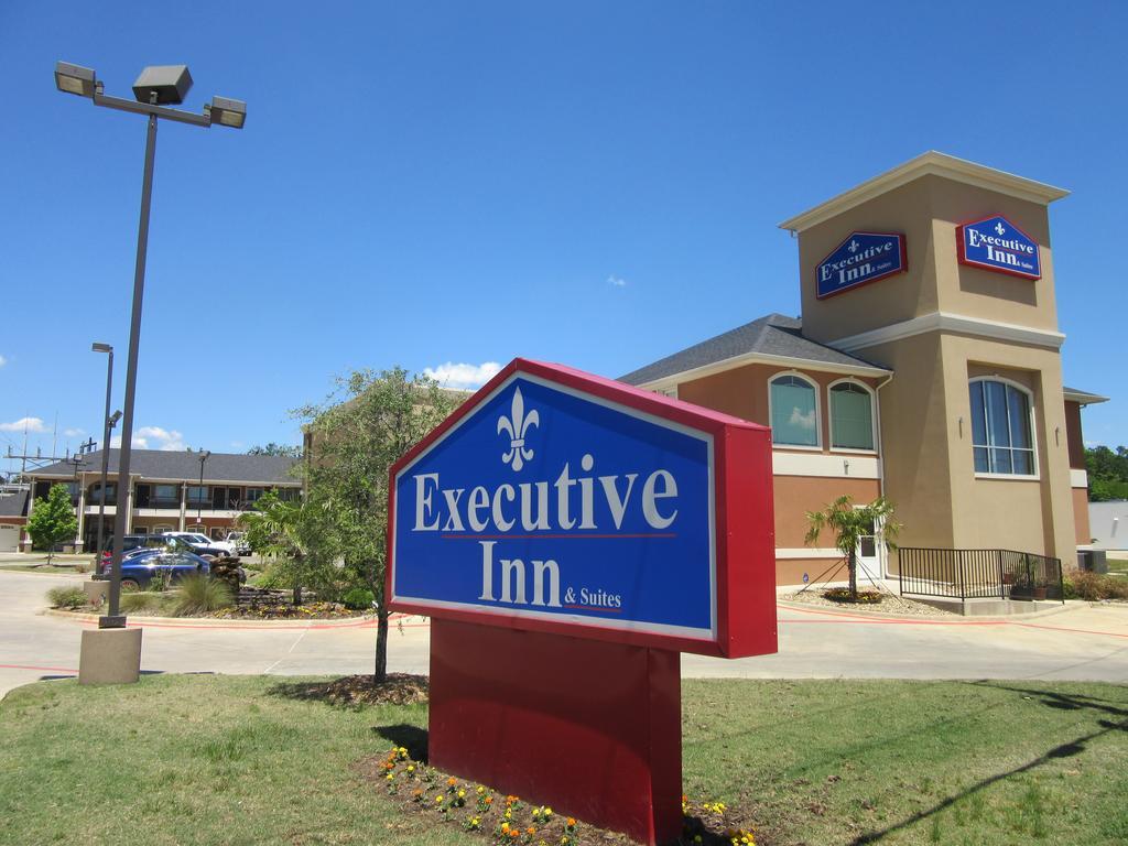 Executive Inn And Suites Tyler Bagian luar foto