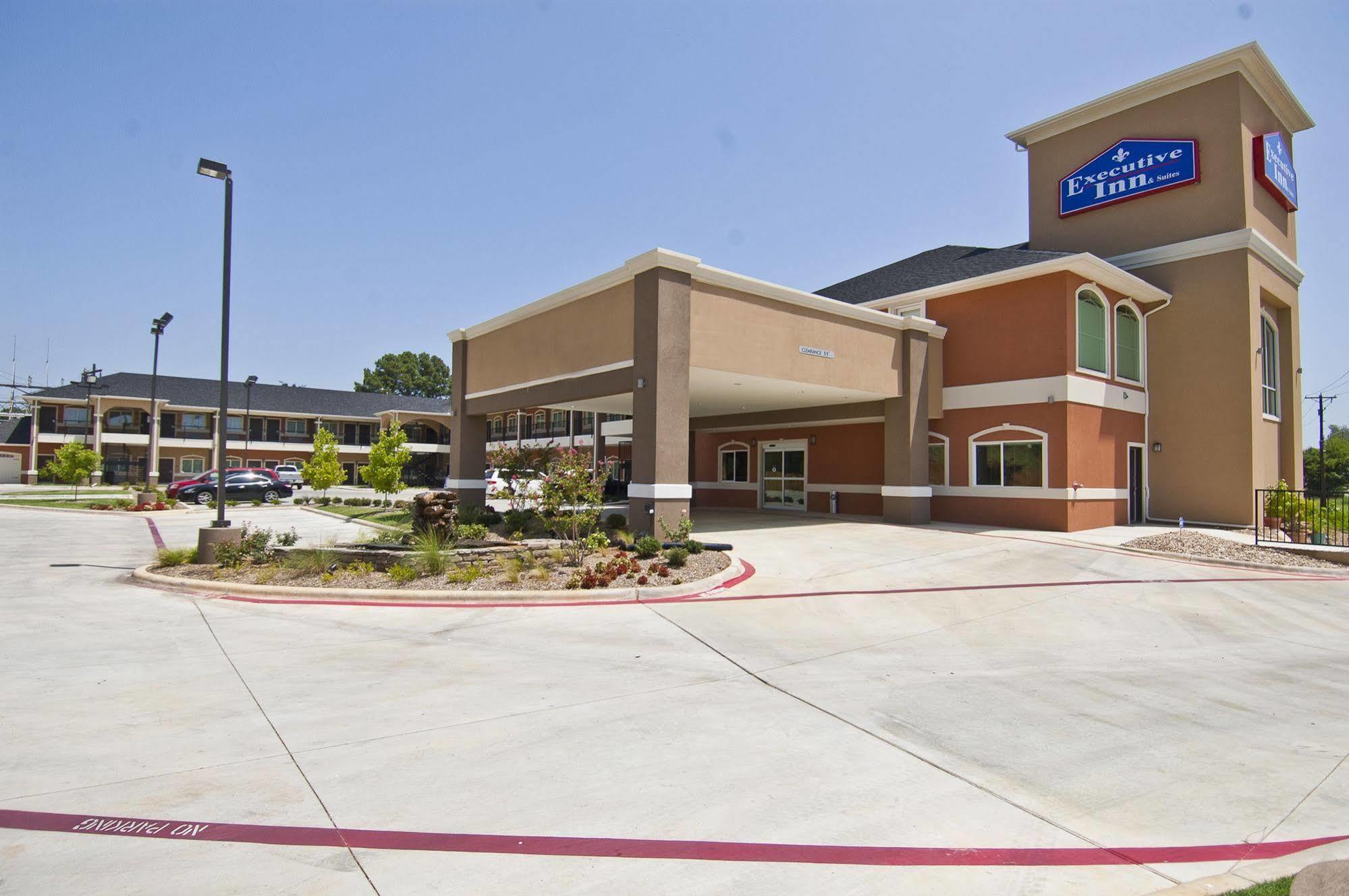Executive Inn And Suites Tyler Bagian luar foto